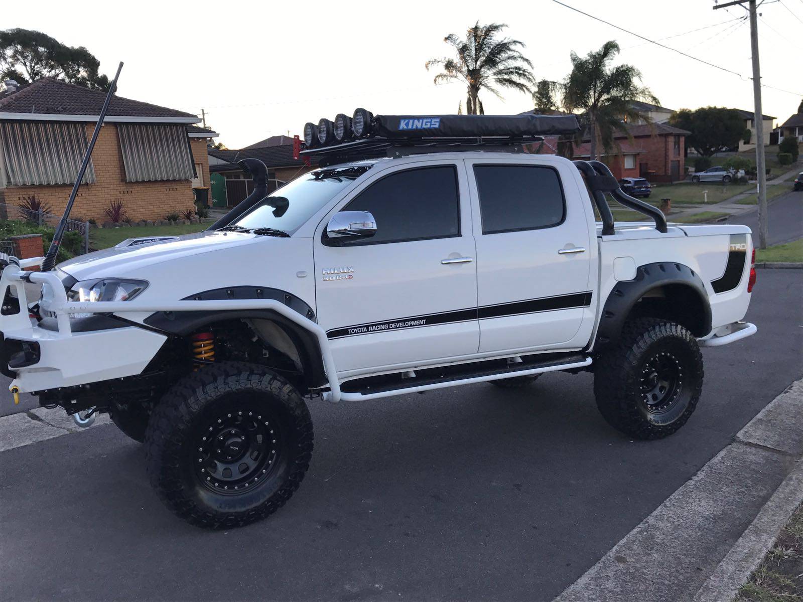 6 pcs Jungle Flares Suitable for Toyota Hilux 2005-2011 (Full Set) - Image 13